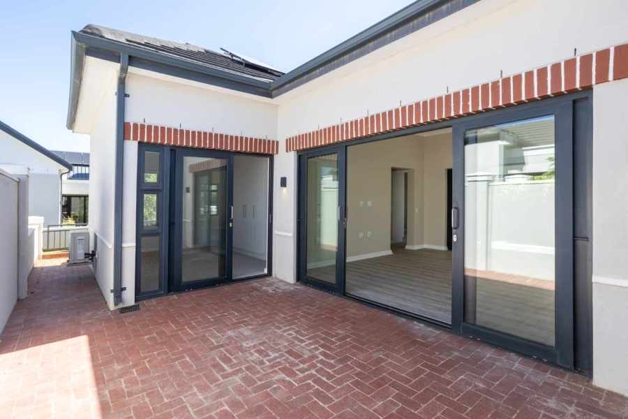 2 Bedroom Property for Sale in Val De Vie Estate Western Cape